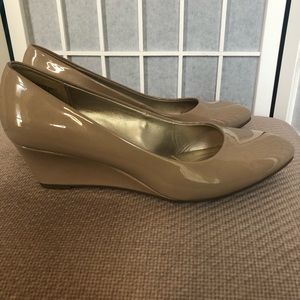 Nude Patent Wedges